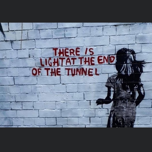 HELLO EVERYONE! ✌🏻❤️👜 - Picture 9 of 9